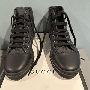 GUCCI GG Canvas Sneakers